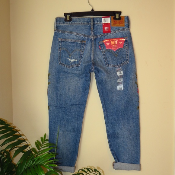 Levi's 501 Tapered Leg Rose Embroidered Jeans *NWT - Picture 5 of 8